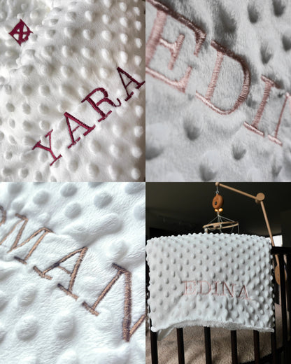 NOVI - Embroidered blanket with name